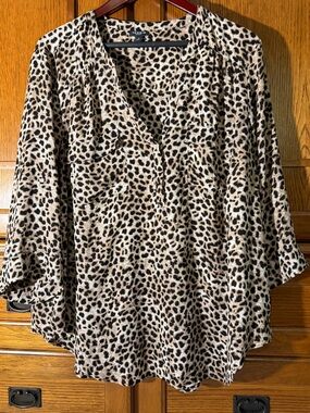 Torrid Harper Georgette Pullover Blouse Leopard Animal Print Rolltab 3/4 Sleeve